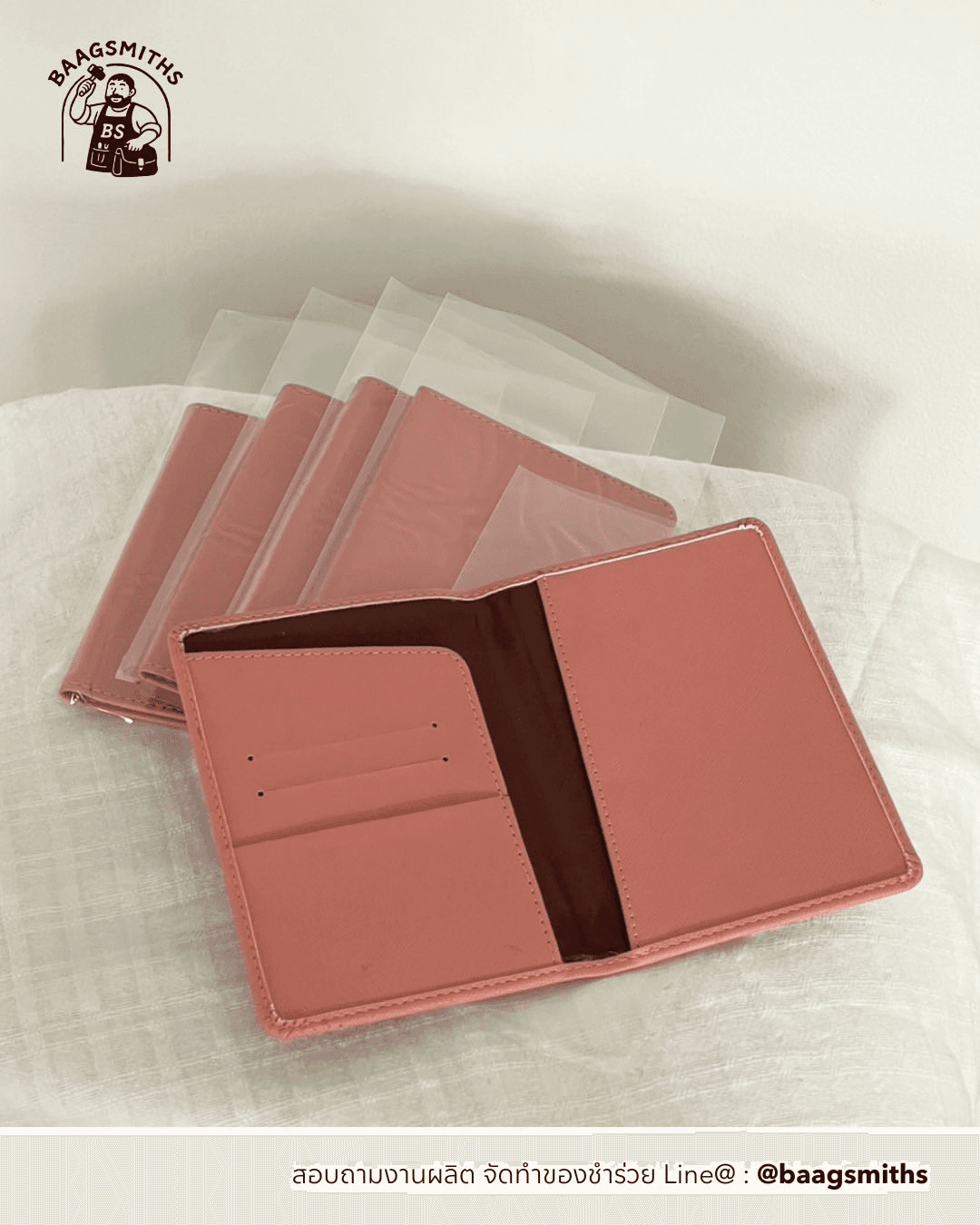 Premium leather passport holder, example of corporate gifts